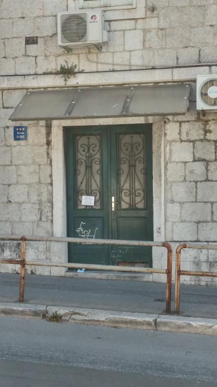 Pavelin Apartman *